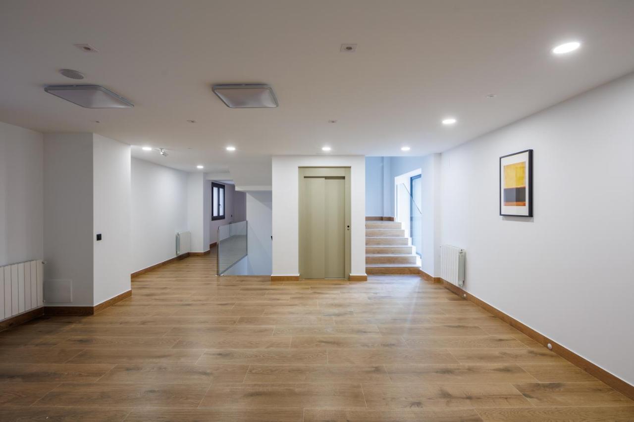 Apartamentos Congreso, Parking Gratuito Logrono Ngoại thất bức ảnh