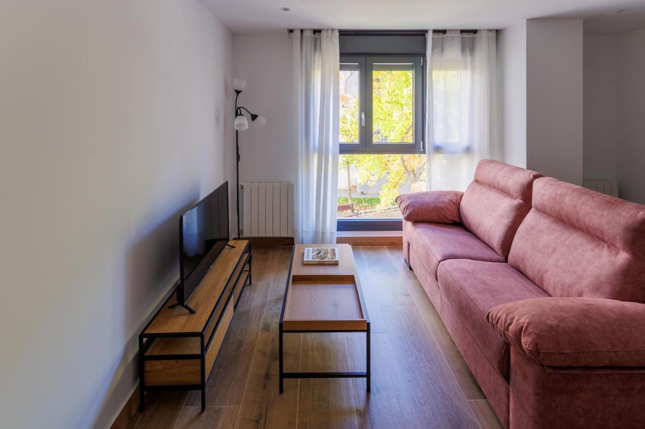 Apartamentos Congreso, Parking Gratuito Logrono Ngoại thất bức ảnh